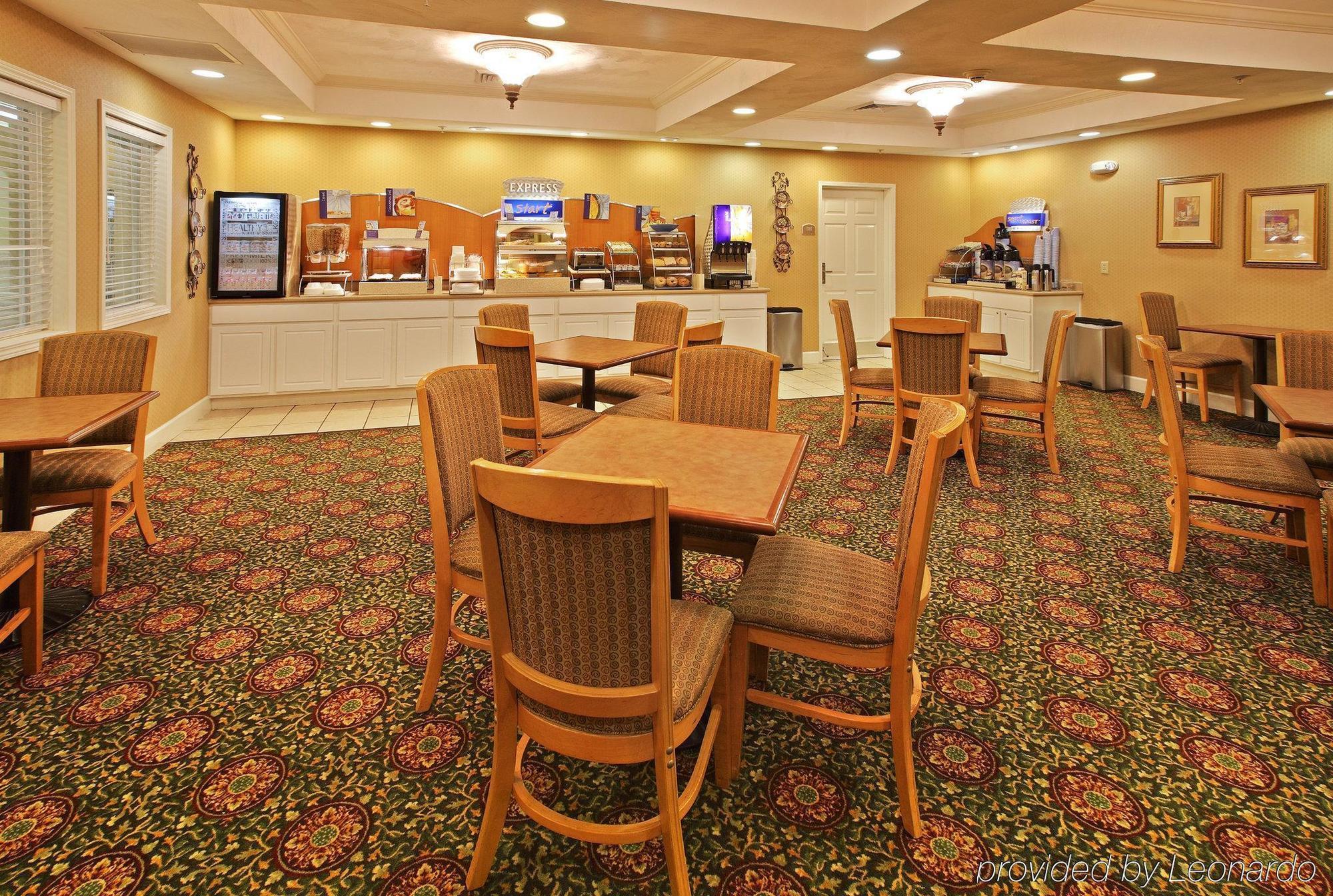 Holiday Inn Express & Suites Magnolia-Lake Columbia Nhà hàng bức ảnh